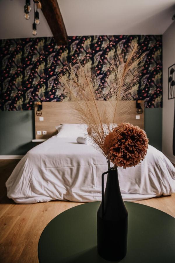 אוש Chambre D'Hotes Domaine Le Castagne מראה חיצוני תמונה
