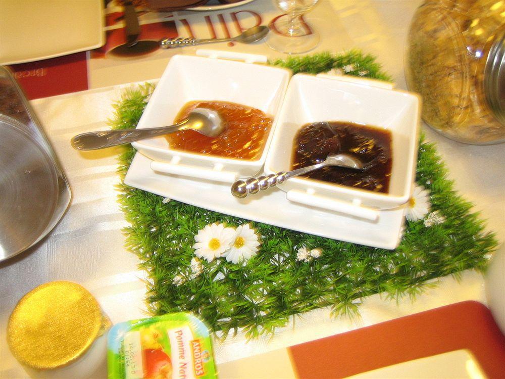 אוש Chambre D'Hotes Domaine Le Castagne מראה חיצוני תמונה