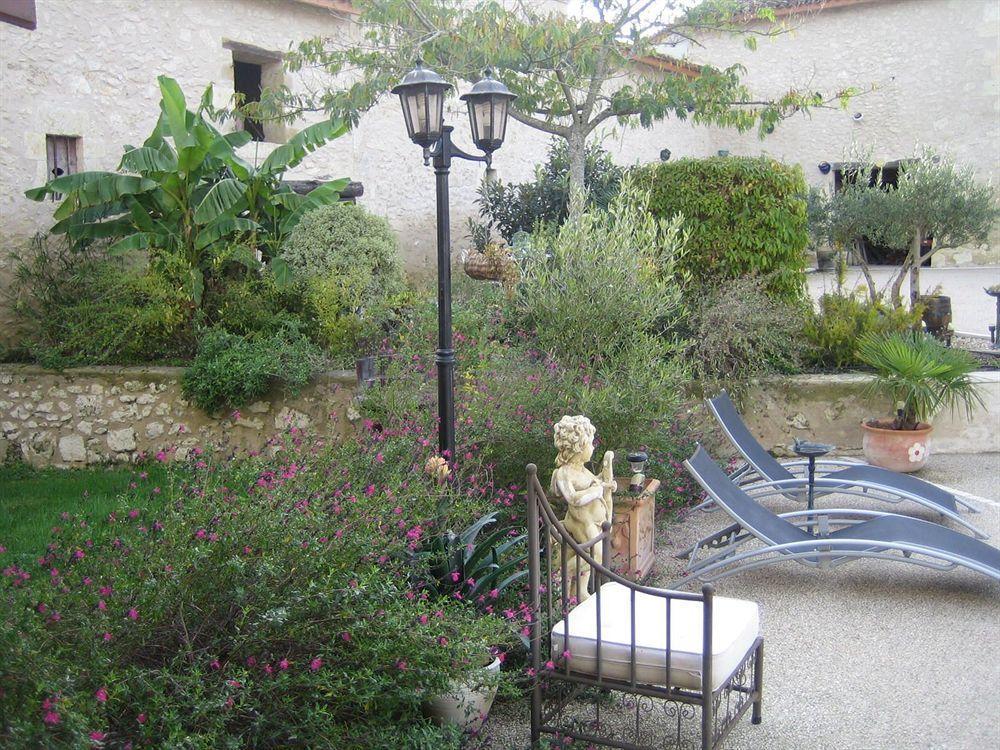 אוש Chambre D'Hotes Domaine Le Castagne מראה חיצוני תמונה