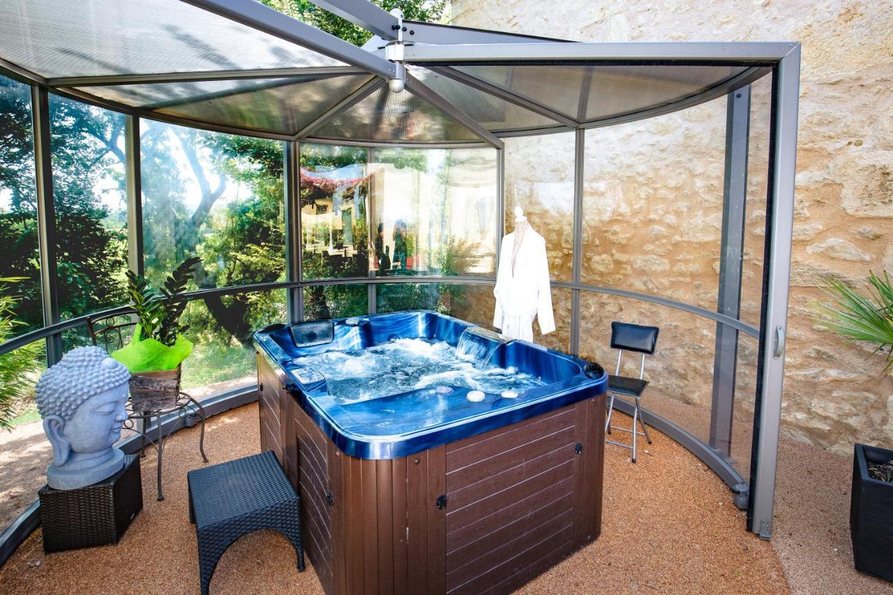 אוש Chambre D'Hotes Domaine Le Castagne מראה חיצוני תמונה